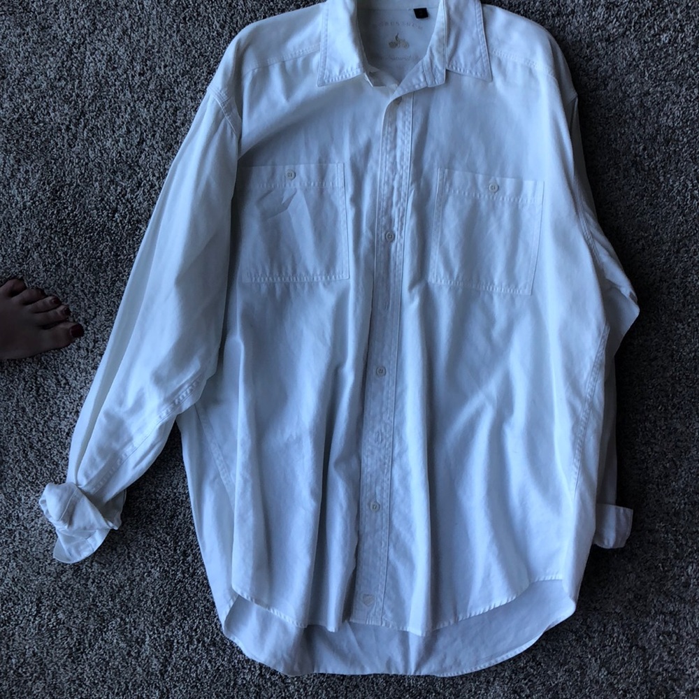 Men’s white long sleeve shirt